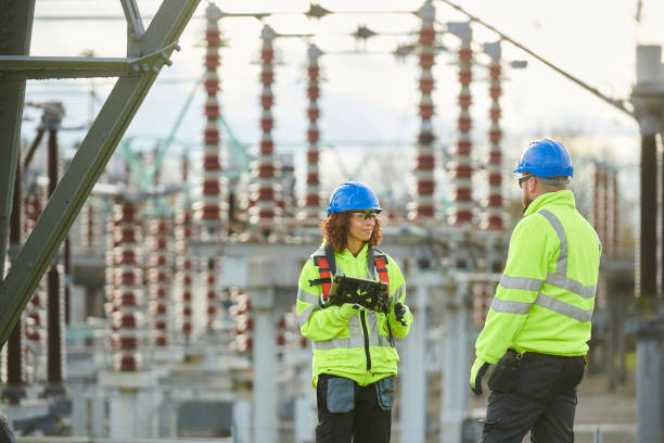 Best Local Electrician Companies  in Leavenworth, WA